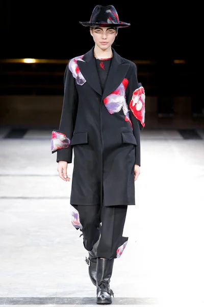 Look 20